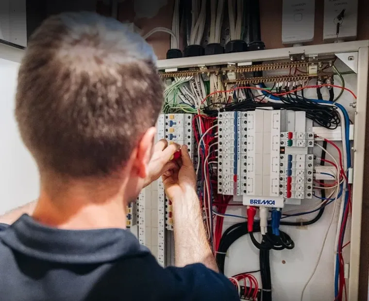 Boletines electricos en Pueblo Nuevo