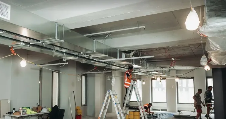 Electricistas en Pueblo Nuevo